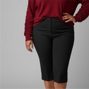 Ricki’s Black Knee-Length Capris Shorts Pants size 18